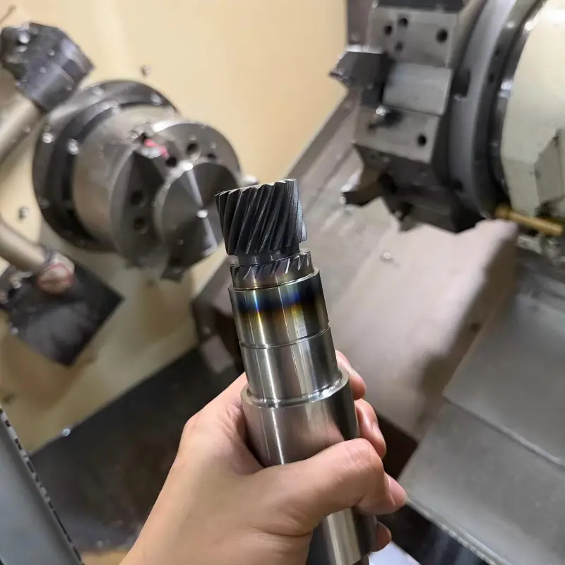Ensemble d'arbre d'engrenage hélicoïdal personnalisé pour les systèmes de transmission industriels